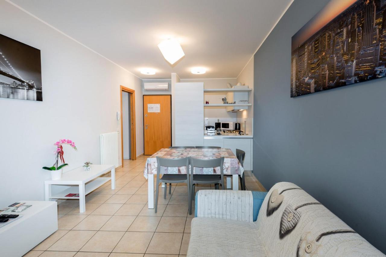 Appartamento Atlantis Sirmione Bagian luar foto