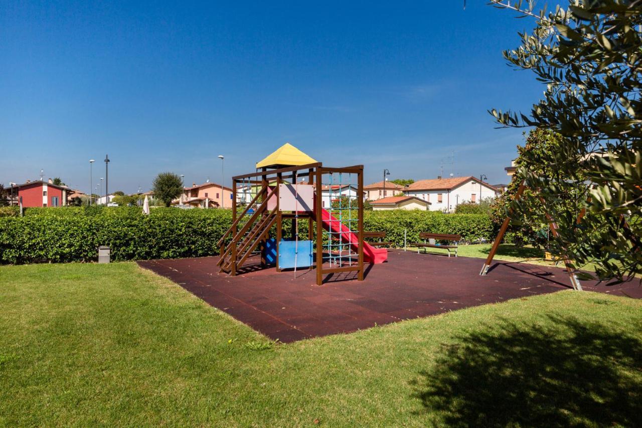 Appartamento Atlantis Sirmione Bagian luar foto
